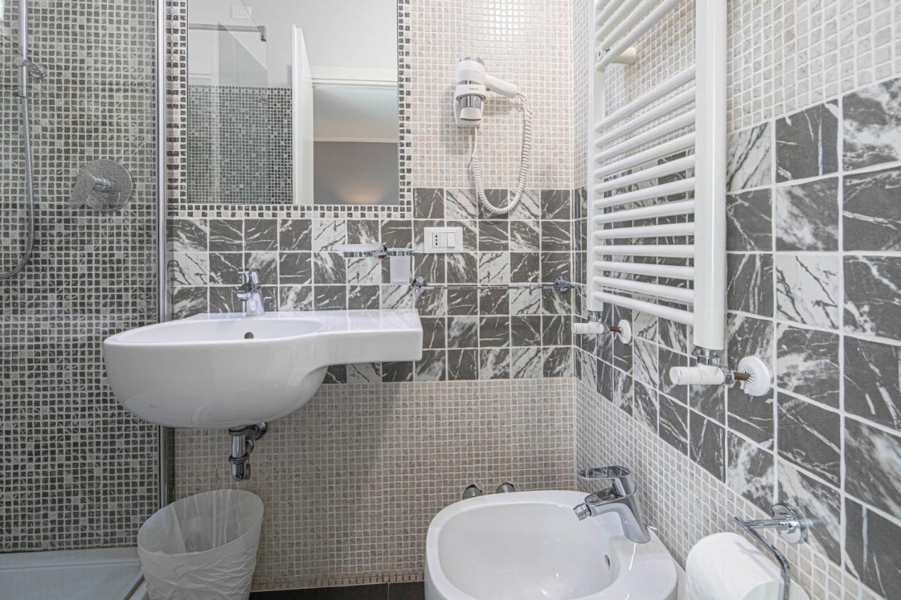 Bed and Breakfast Residenza Castrense Roma Exterior foto