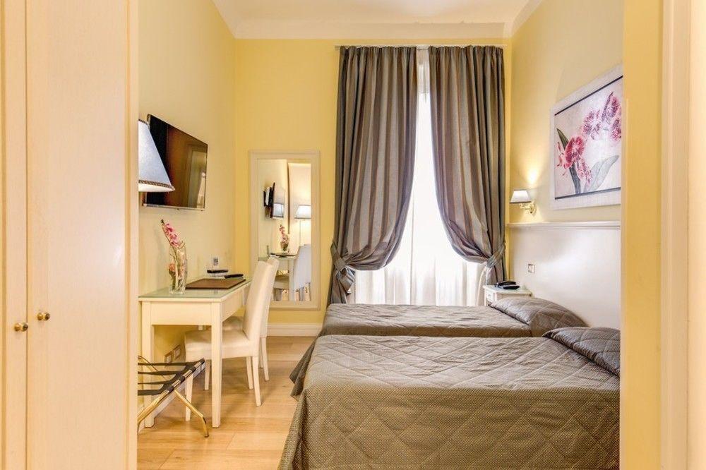 Bed and Breakfast Residenza Castrense Roma Exterior foto